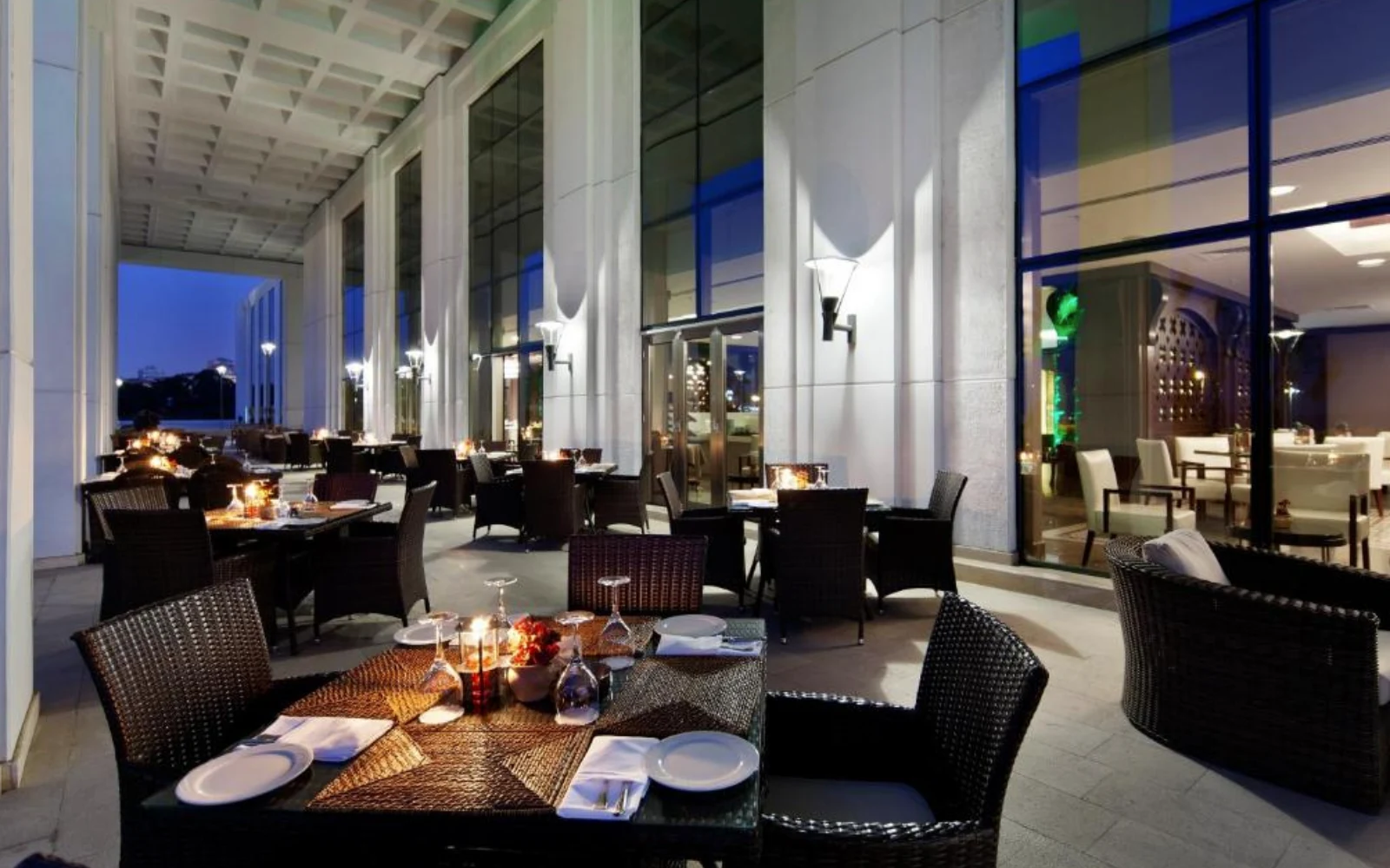 Restaurant / dining area